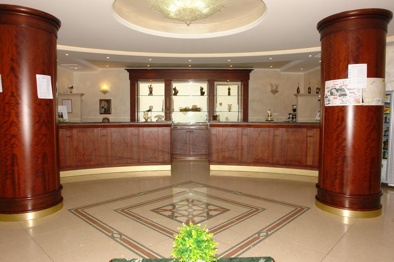 Hotel Di Cosmo San Giovanni Rotondo Exterior photo